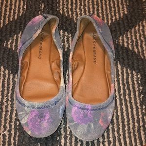 Super comfy Luck Brand flats!!!